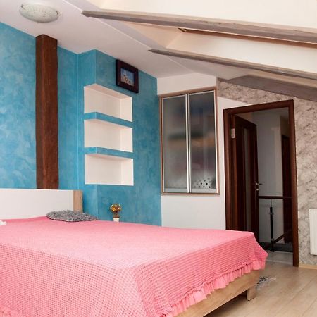 Apt In The Center Of The Town Near The Opera House Lejlighed Lviv Eksteriør billede