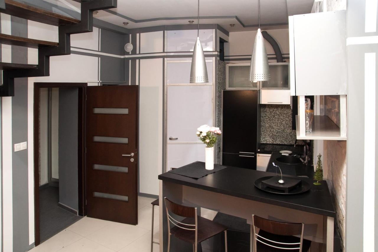 Apt In The Center Of The Town Near The Opera House Lejlighed Lviv Eksteriør billede