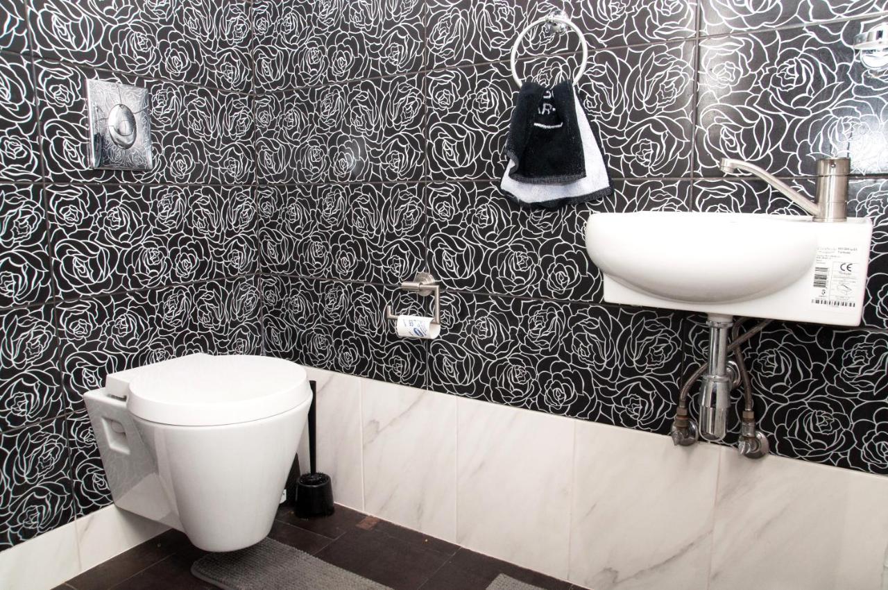 Apt In The Center Of The Town Near The Opera House Lejlighed Lviv Eksteriør billede